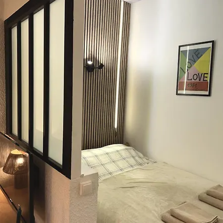 Le Cosy Nimois, Charme Et Terrasse Au Coeur De * 尼姆