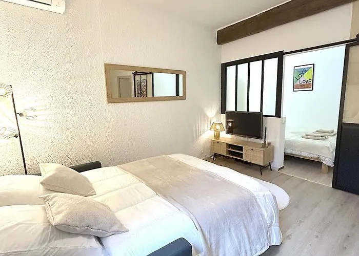 Διαμέρισμα Le Cosy Nimois, Charme Et Terrasse Au Coeur De
