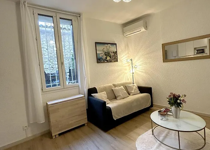Le Cosy Nimois, Charme Et Terrasse Au Coeur De Διαμέρισμα *